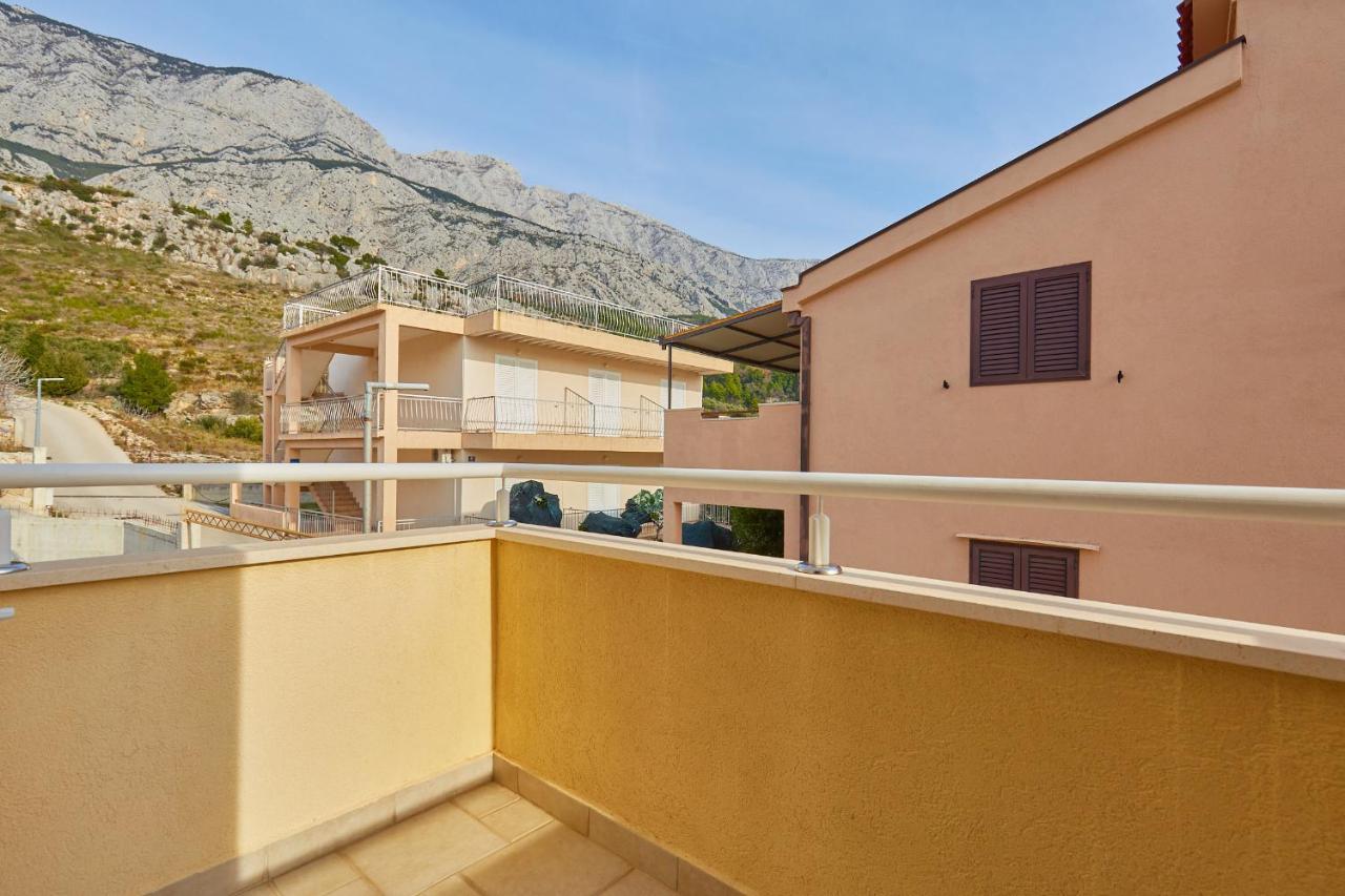 Apartments Zelic Tučepi Habitación foto