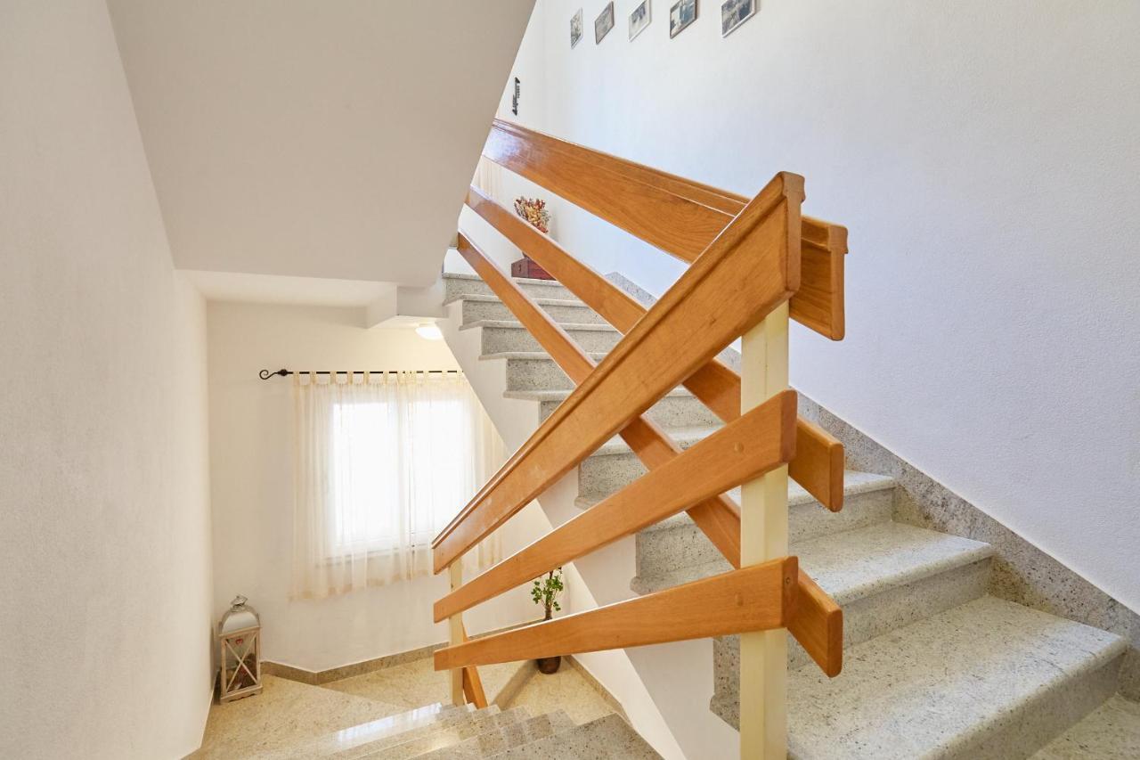 Apartments Zelic Tučepi Exterior foto
